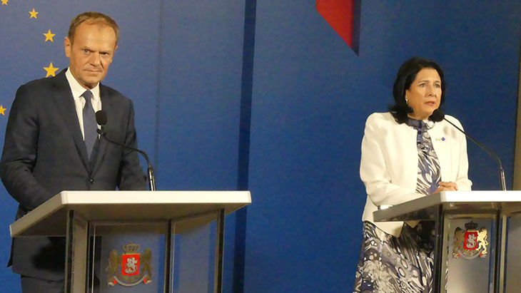 Salome Zurabiszwili, prezydent Gruzji oraz Donald Tusk, przewodniczący Rady Europejskiej